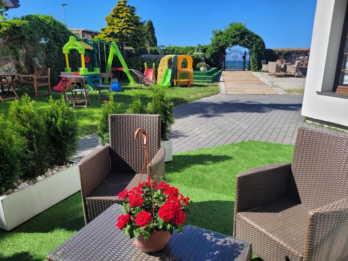 Dom Przy Plazy Bed & Breakfast Sarbinowo Exterior foto