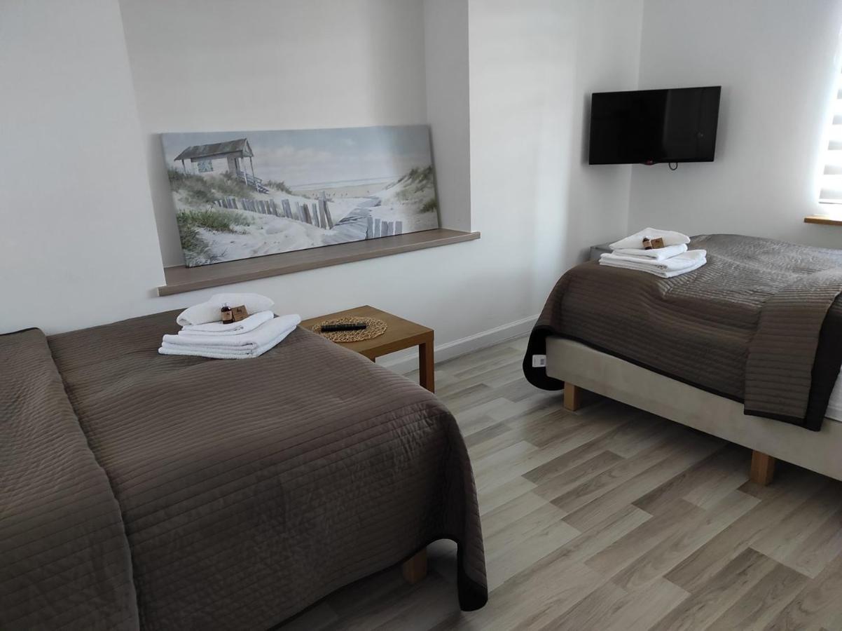 Dom Przy Plazy Bed & Breakfast Sarbinowo Exterior foto