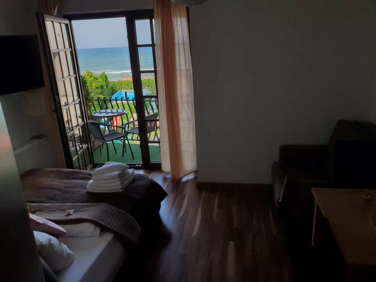 Dom Przy Plazy Bed & Breakfast Sarbinowo Exterior foto