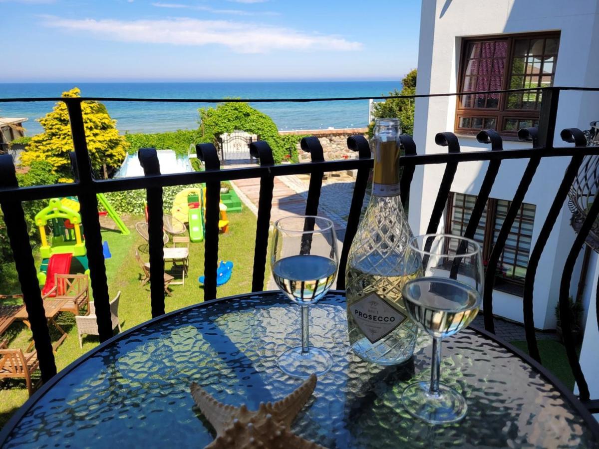 Dom Przy Plazy Bed & Breakfast Sarbinowo Exterior foto