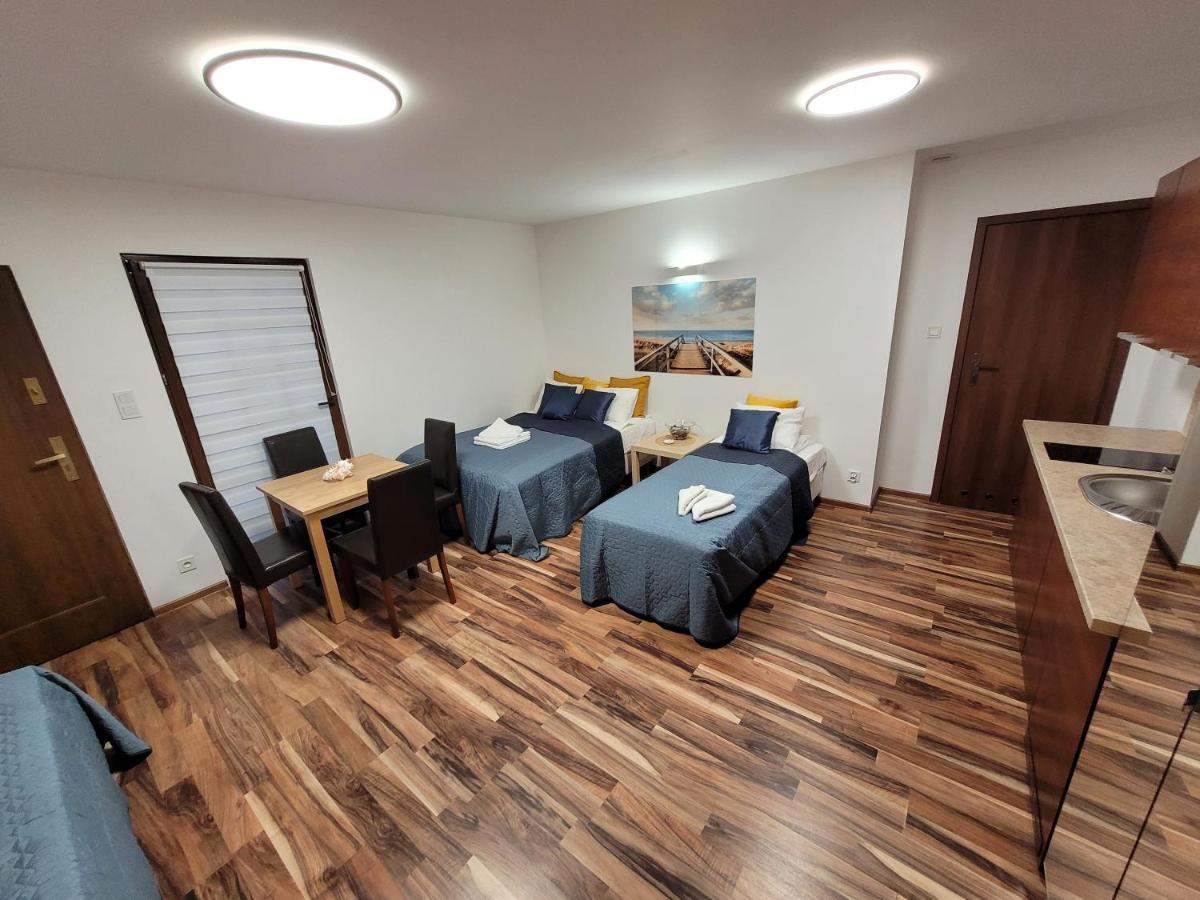 Dom Przy Plazy Bed & Breakfast Sarbinowo Exterior foto