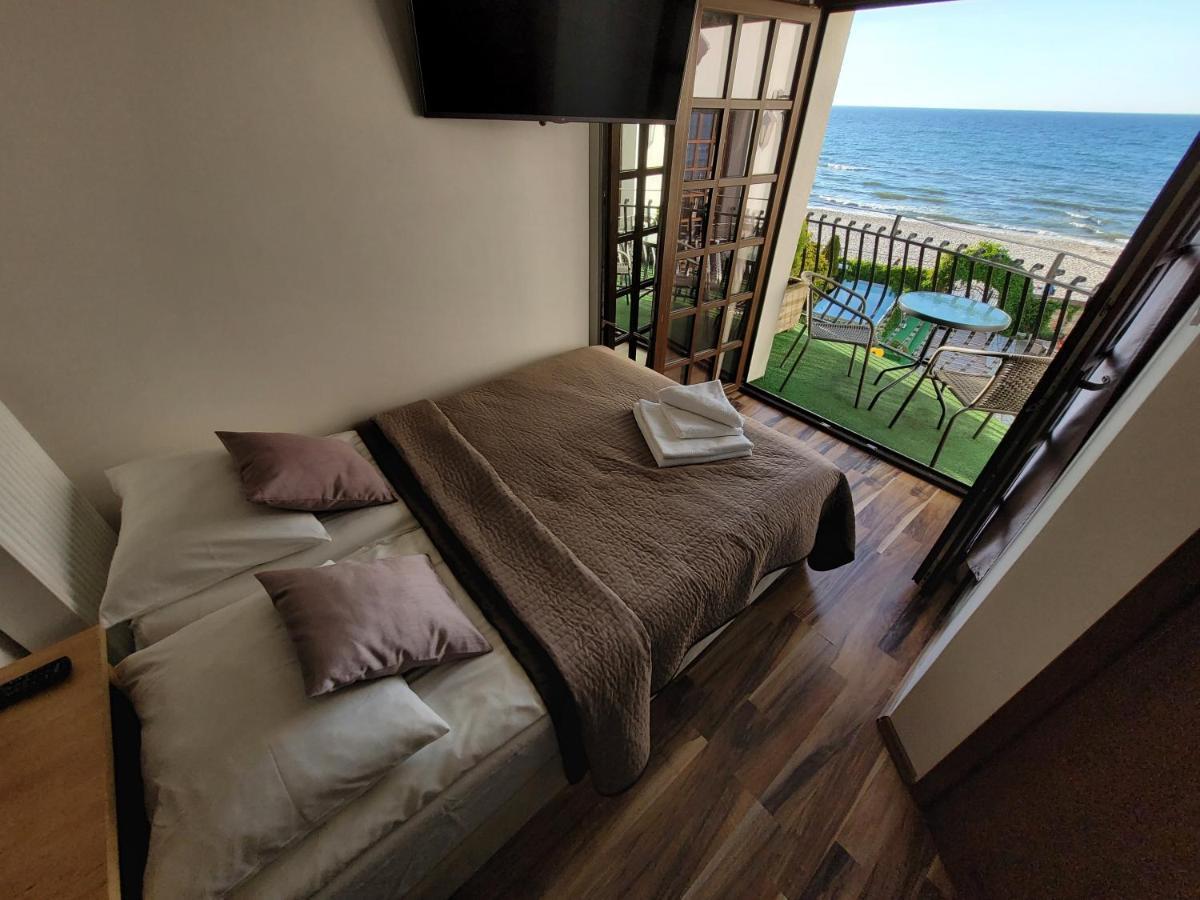 Dom Przy Plazy Bed & Breakfast Sarbinowo Exterior foto
